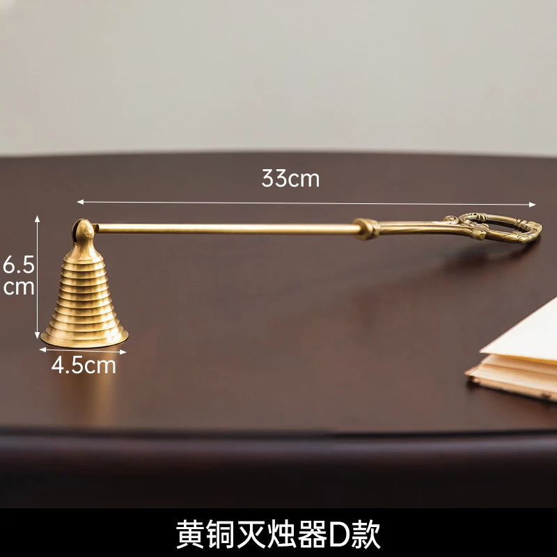 Brass candle extinguisher Retro handheld candle extinguishing cover Aromatherapy candle snuffers Light luxury home decoration