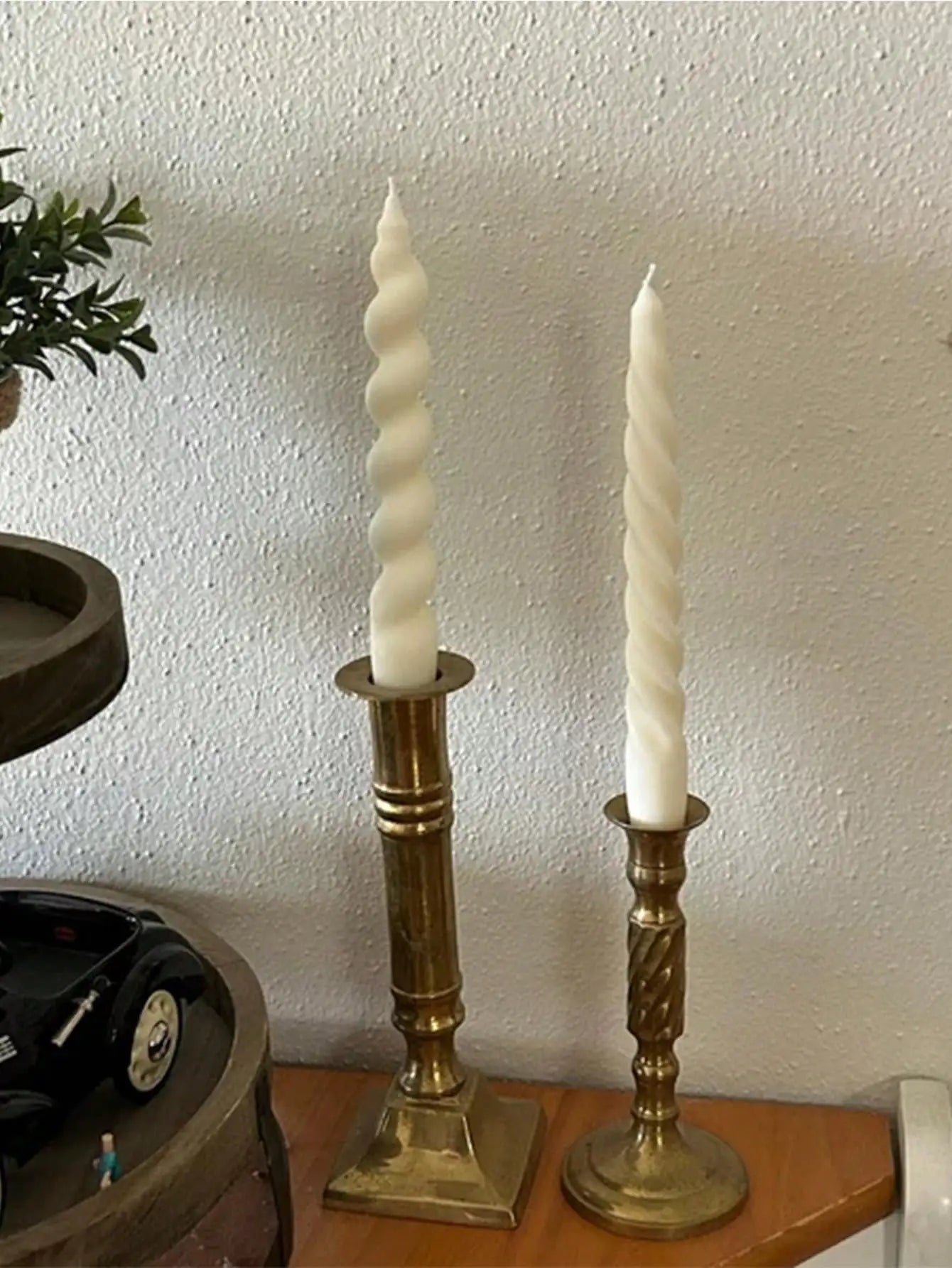 Long Decorated Candles Twisted Swirl 2pcs Taper Candle Unscented Pastel Soy Wax Candles Wedding Birthday Home Decoration