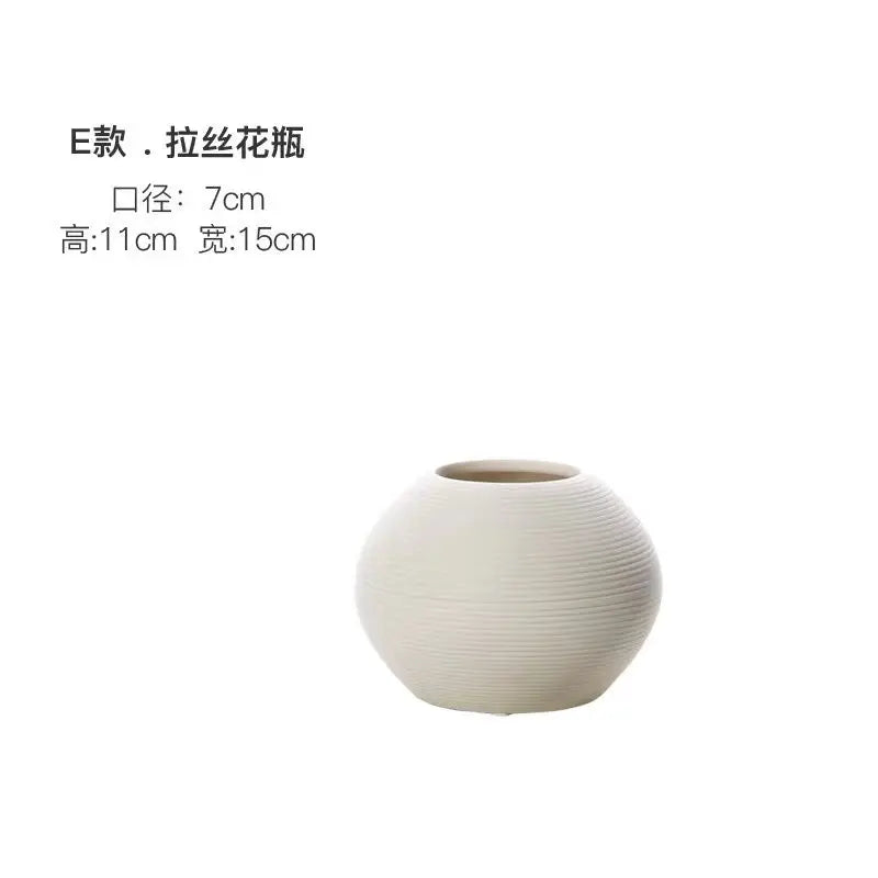 Handmade Ceramic Art Vase Pot Cabinet Table Decor Home Ornament Simple Modern Luxury Nordic Living Dining Bed Room Hall Black