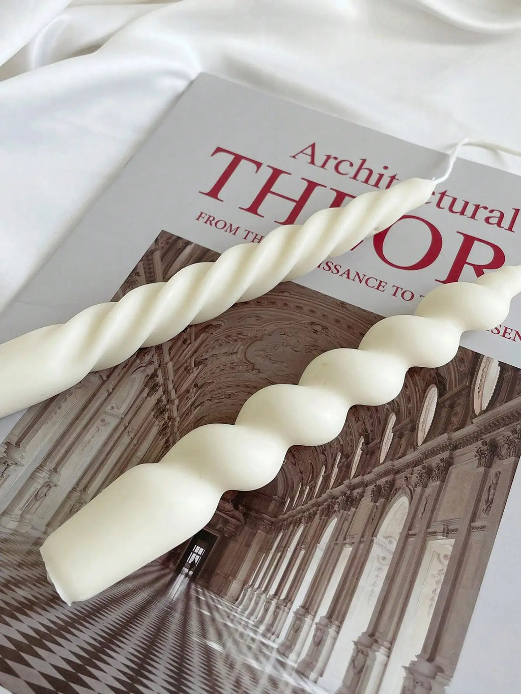 Long Decorated Candles Twisted Swirl 2pcs Taper Candle Unscented Pastel Soy Wax Candles Wedding Birthday Home Decoration