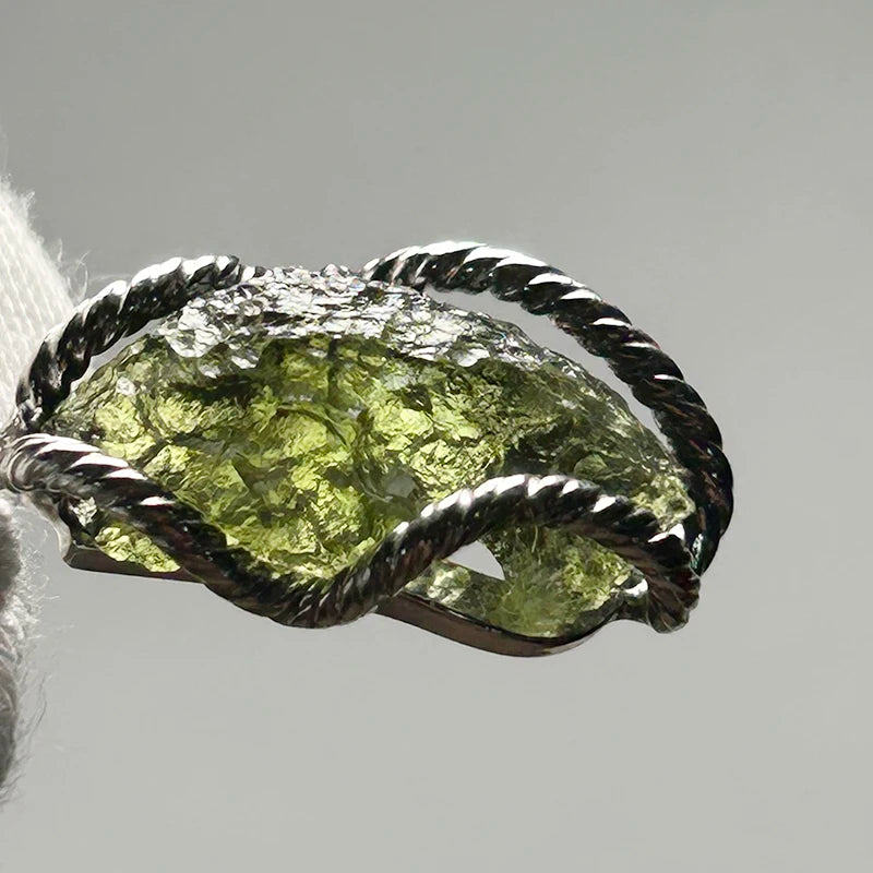 Meihan Natural Czech Moldavite 925 Sterling Silver Pendant Irregular Shape Fine Jewelry for Eliminating Negative Energy