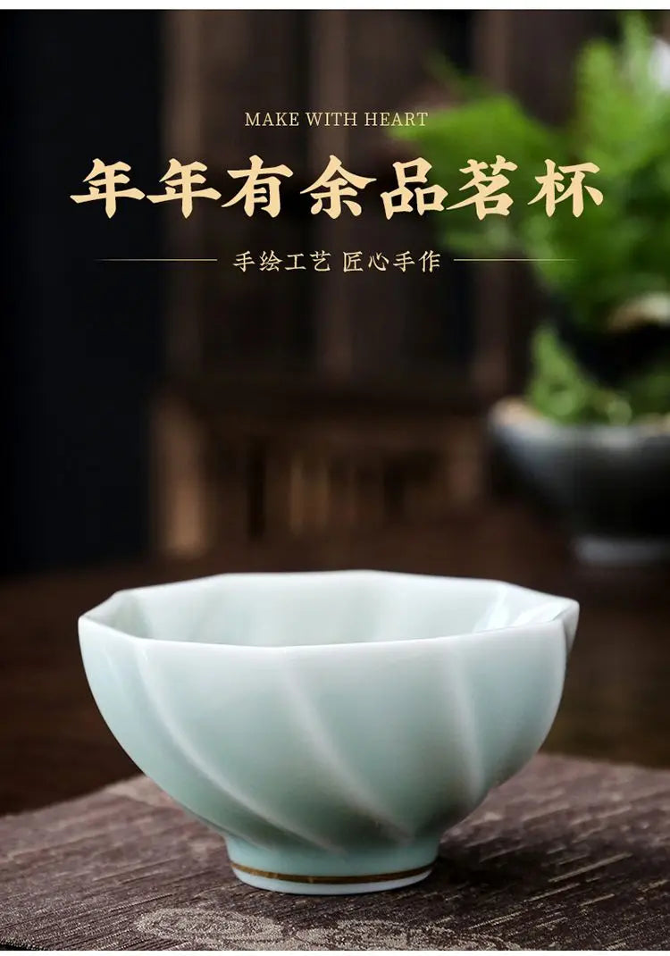Creative Celadon Teacups Handmade Koi Tea Bowls Chinese Kung Fu Tea Set Master Cup Household Retro Tasting Mug Teaware Drinkware