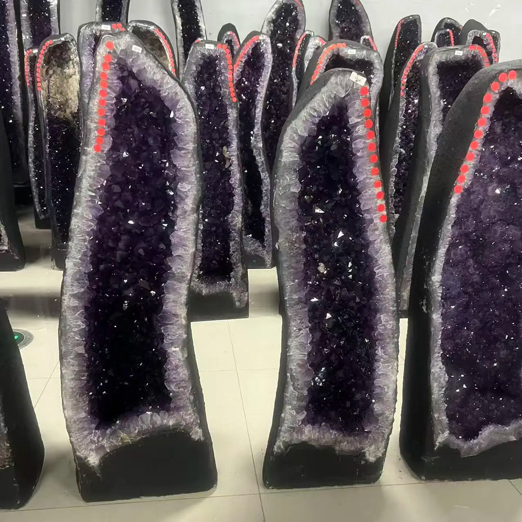 Natural amethyst dinosaur egg quartz crystal cave specimen treatment spiritual energy witchcraft wealth home decoration