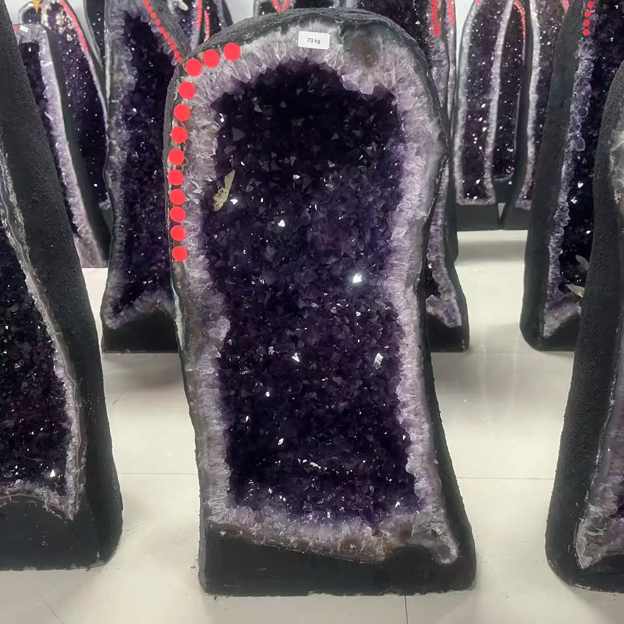 Natural amethyst dinosaur egg quartz crystal cave specimen treatment spiritual energy witchcraft wealth home decoration