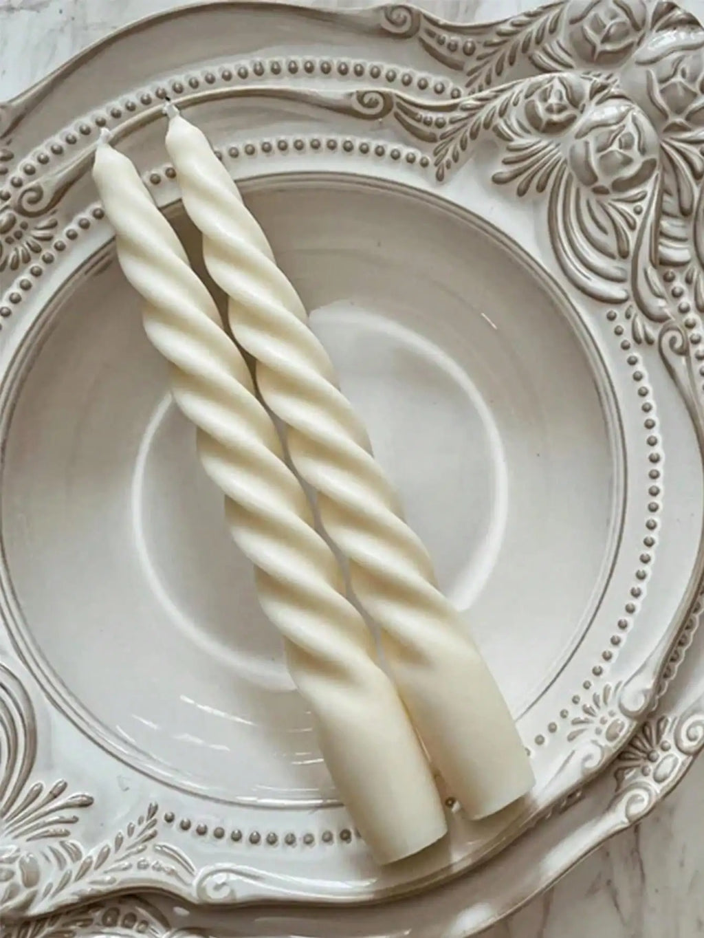 Long Decorated Candles Twisted Swirl 2pcs Taper Candle Unscented Pastel Soy Wax Candles Wedding Birthday Home Decoration