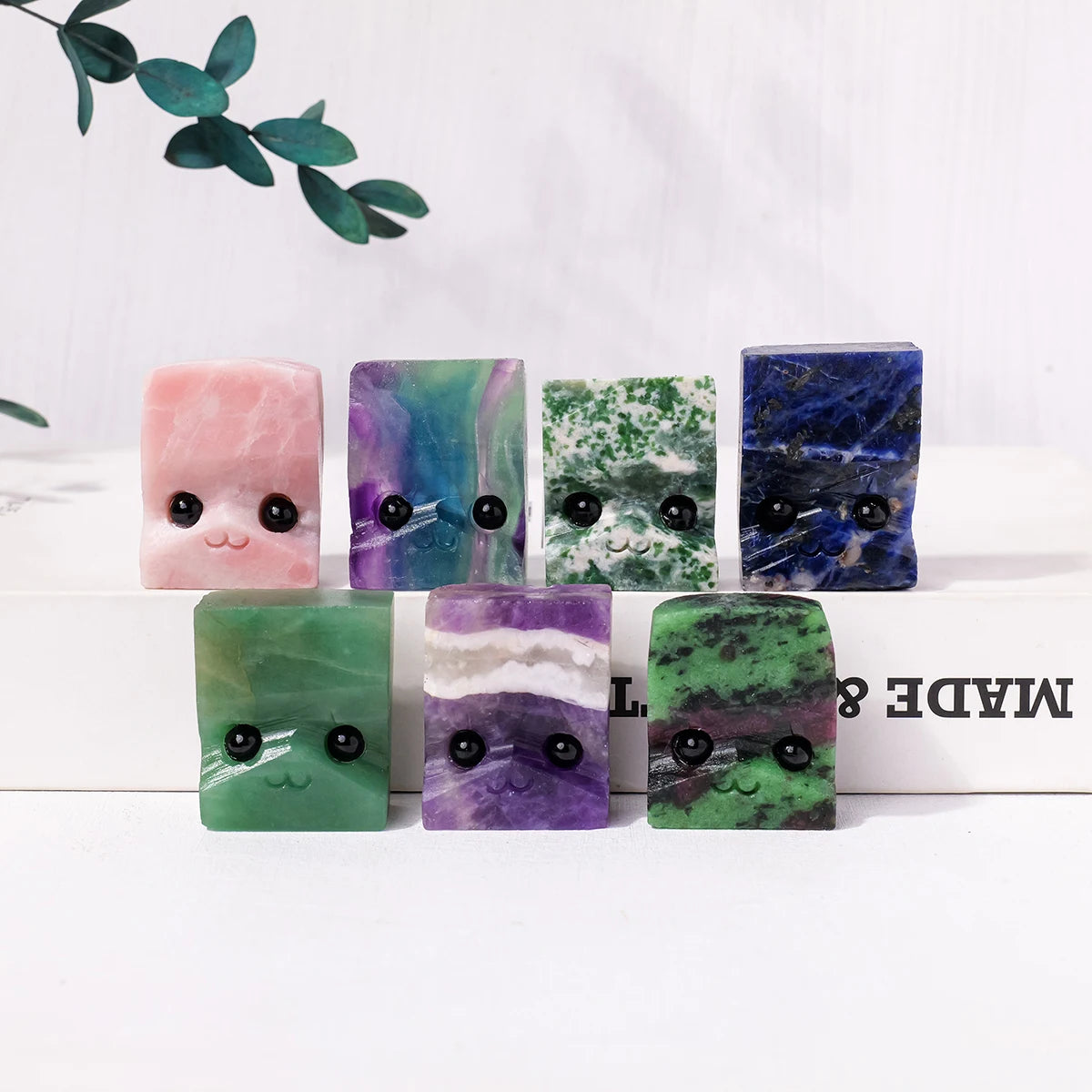1PC Natural Crystal Raw Stone Small Pet Companion Toys Adorn Gem Crystal Jewelry Home Decor Cute Ornaments