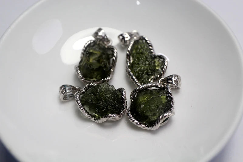 Meihan Natural Czech Moldavite 925 Sterling Silver Pendant Irregular Shape Fine Jewelry for Eliminating Negative Energy