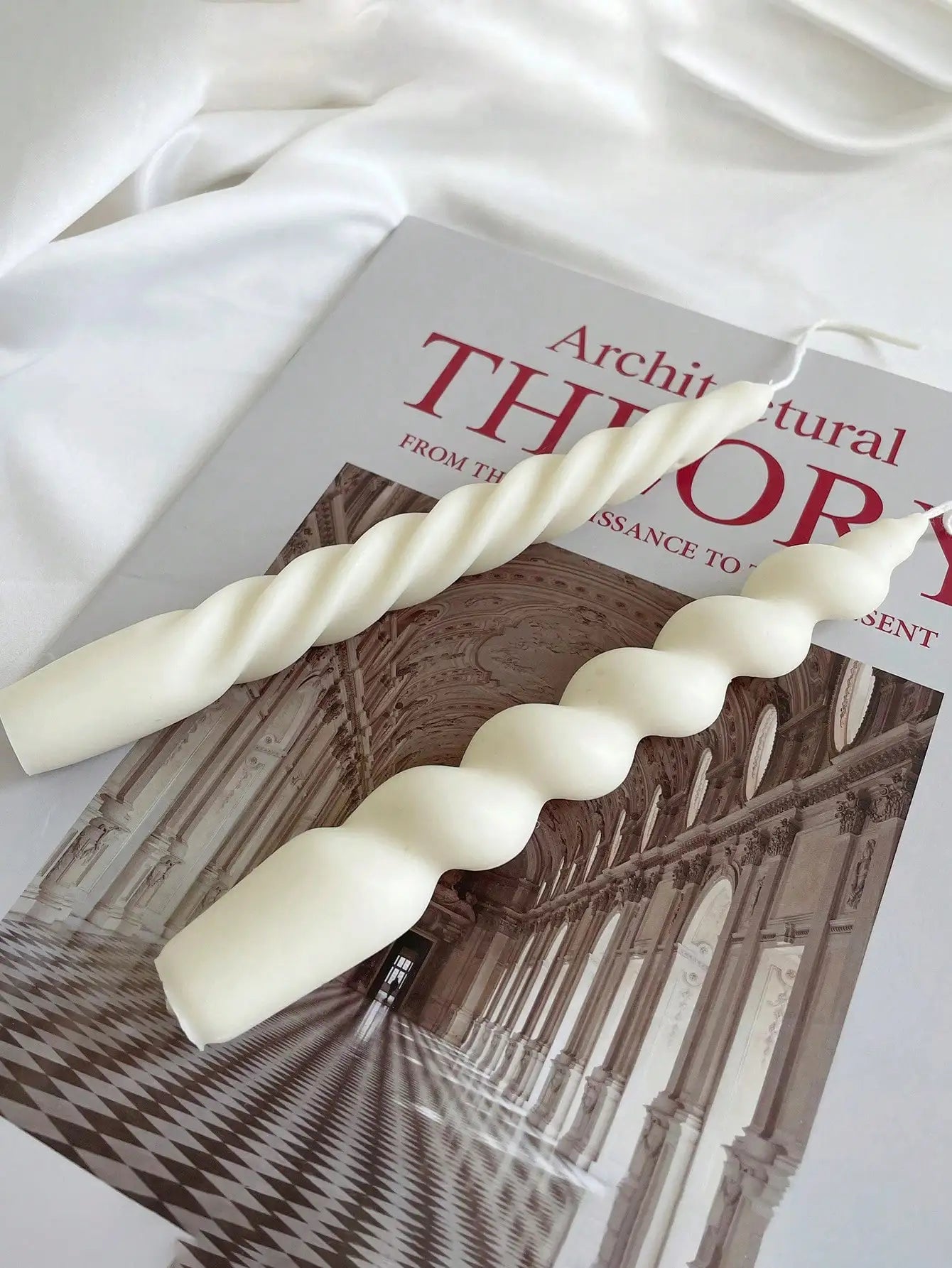 Long Decorated Candles Twisted Swirl 2pcs Taper Candle Unscented Pastel Soy Wax Candles Wedding Birthday Home Decoration