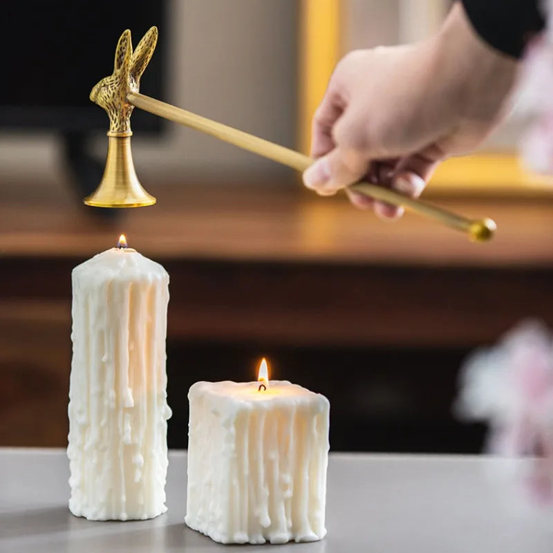 Brass candle extinguisher Retro handheld candle extinguishing cover Aromatherapy candle snuffers Light luxury home decoration