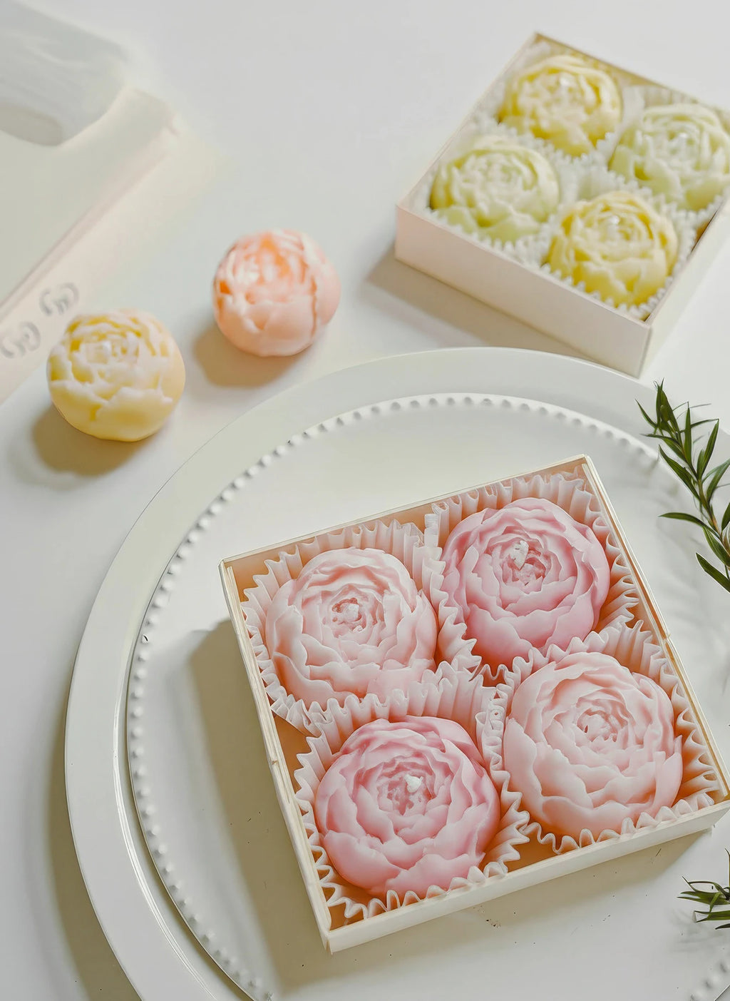 Rose Flower Shaped Soy Wax Candle Set of 4 Gift Box, Handmade Decorative Smokeless Candles for Home Decor,Birthday,Wedding Gifts